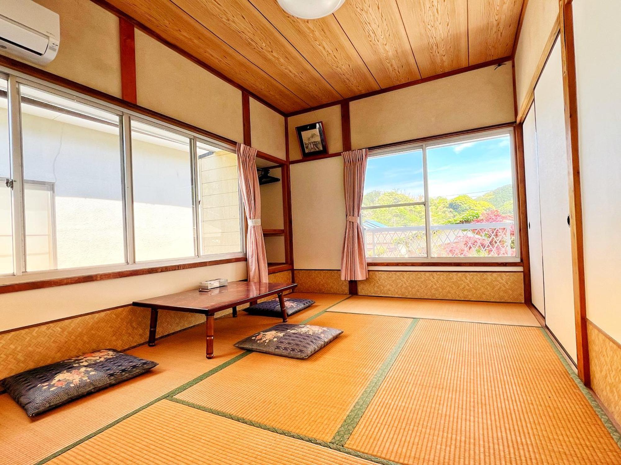 Iriyama-So Hotel Shimoda  Buitenkant foto